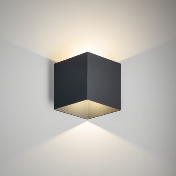 18086_CUBE_GRAY_B1 Sieninis LED šviestuvas Cube Gray IP54 2x5W