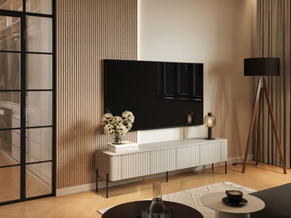 VERA TV spintelė 190 juoda (1 vnt. = 1 dėžė)