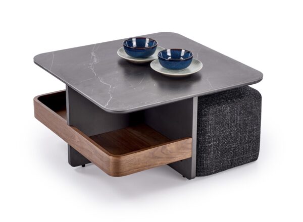 VICKER žurnalinis staliukas su pouffes, stalas viršus: juodas marmuras, rėmas: juoda / riešutas, pufas: d.pilka